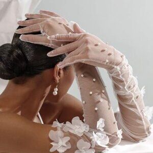Long Wedding Tulle Gloves